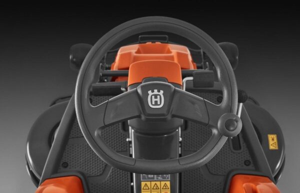Husqvarna R 216T AWD Frontmäher
